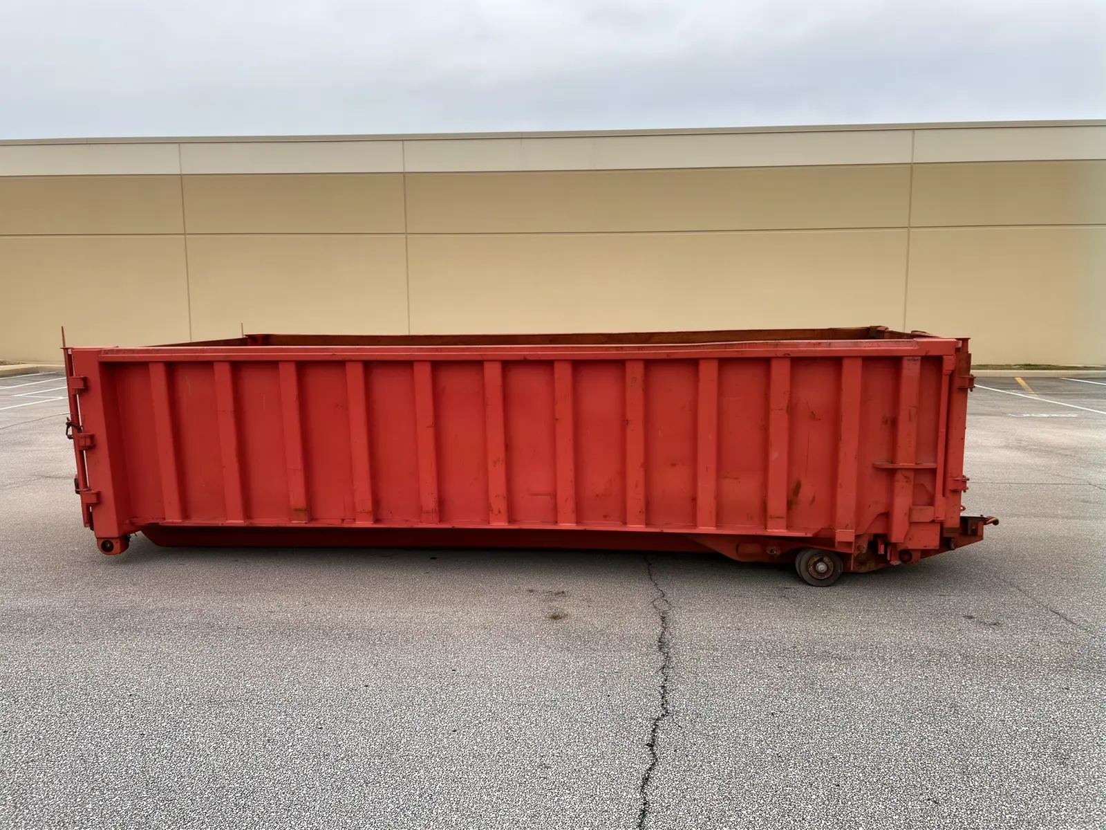 Roll-off dumpster from Amberfield Lakes Dumpster Rental in Flowood, MS